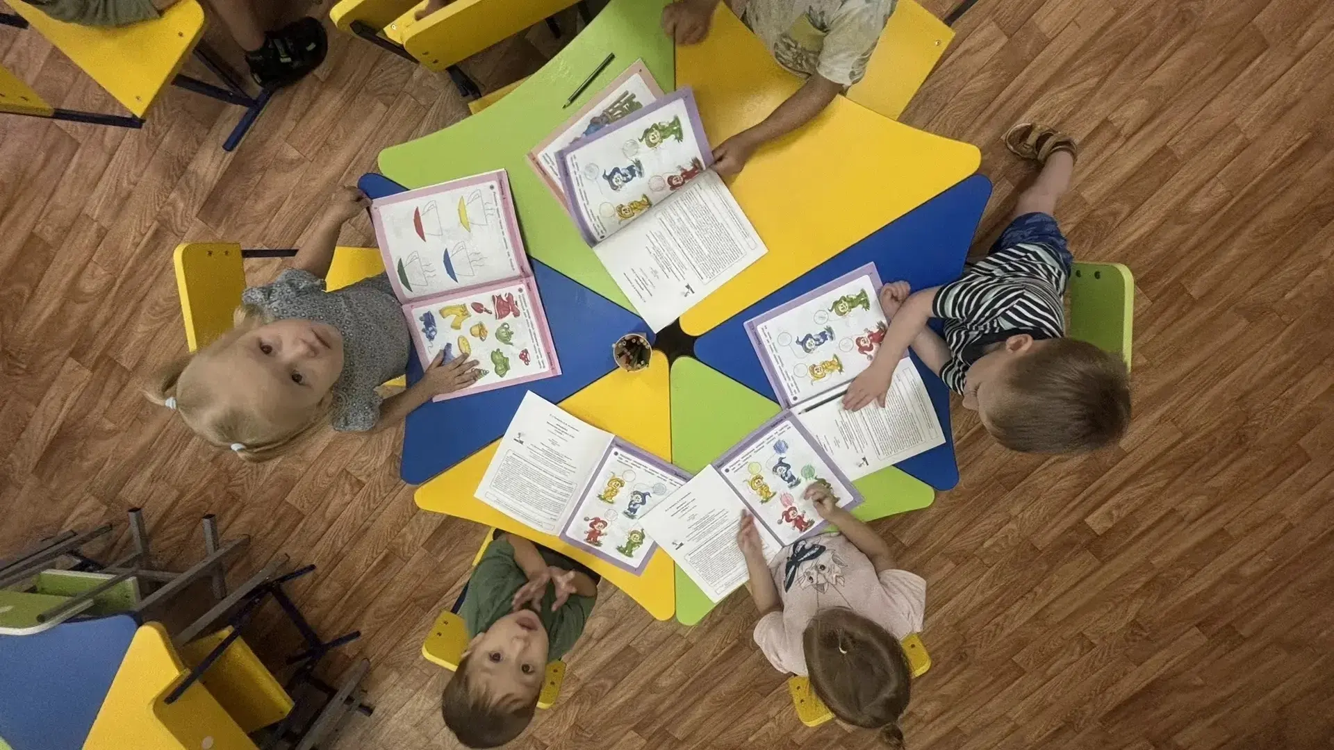 📐 Маленькие шаги в большую математику! 🧩