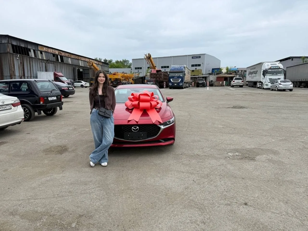 Выдача Mazda 3 в шикарном цвете нашей клиентке Анастасии из Челябинска ✅