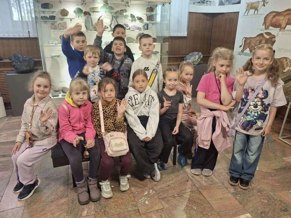 🏛️ 11 июня первый отряд пришкольного лагеря отправился в Камчатский краеведческий музей.