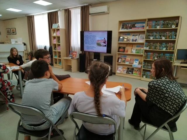 🎉Единый день фольклора: праздник народной мудрости в библиотеках Тюменского округа!

17 июля мы при
