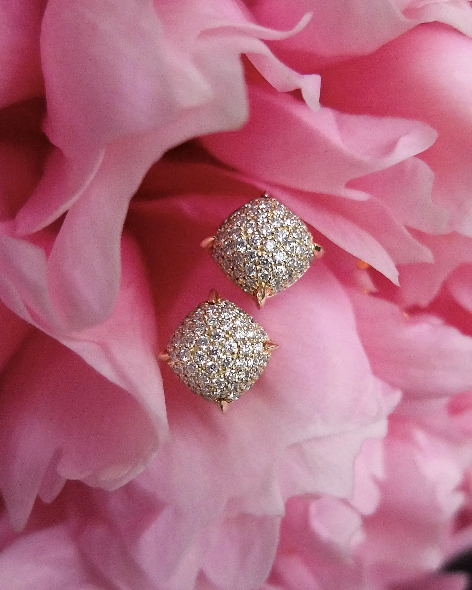 Серьги Tiffany & Co.
из коллекции Paloma Picasso 😍

Характеристики:
✨ Металл: Желтое золото, 750 пр