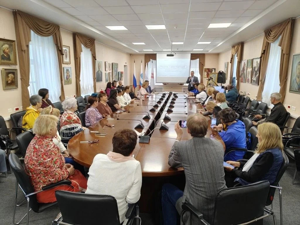 🏠Дом дружбы Ленинградской области выступил региональной площадкой Всероссийского дикта...