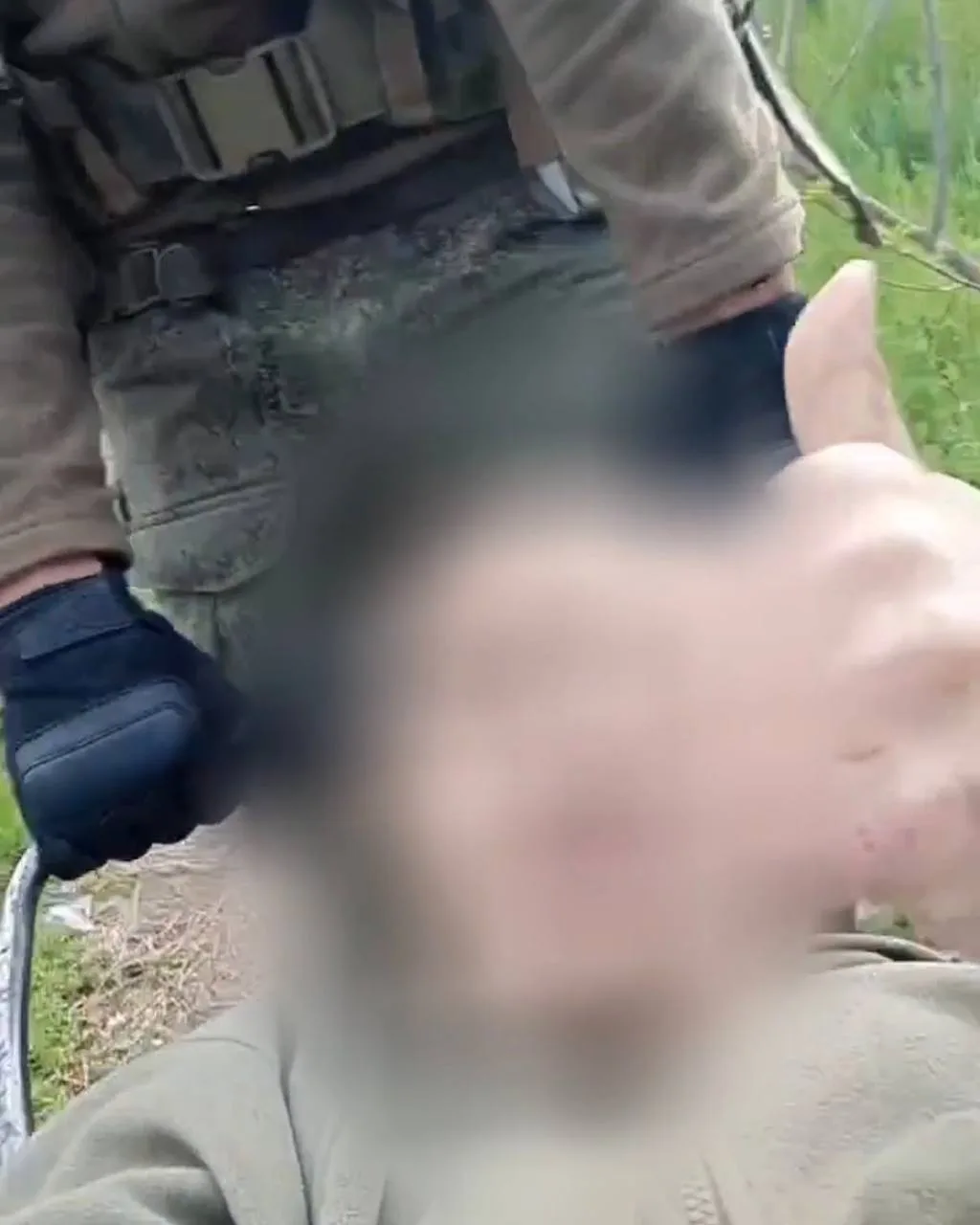 Командир 6 км тащил раненого бойца под обстрелами 💪🏻