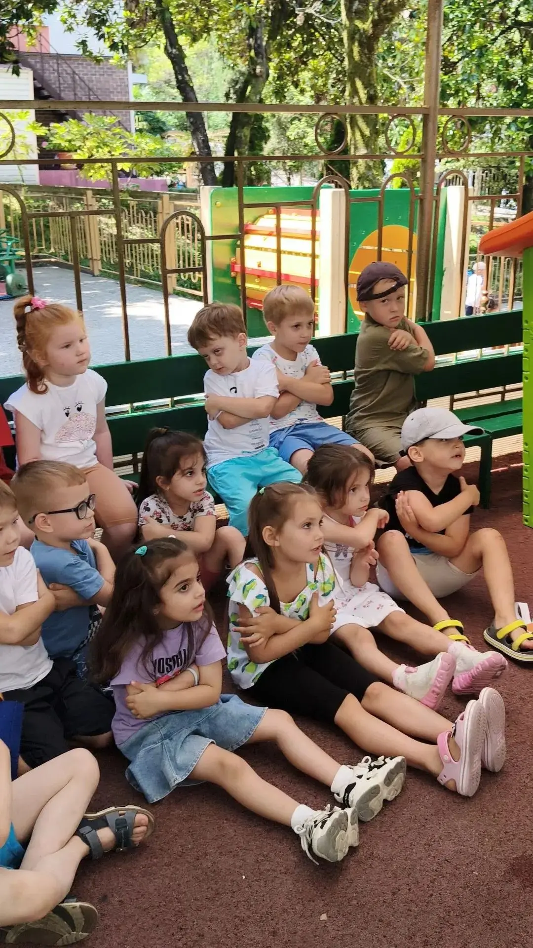 Пальчиковая гимнастика в средней группе: маленькие пальчики — большие достижения! 
В средней группе 