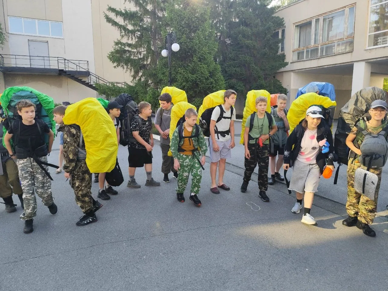 Школа выживания: приключения, походы и настоящая дружба!

Ваш ребёнок любит активный отдых, мечтает 