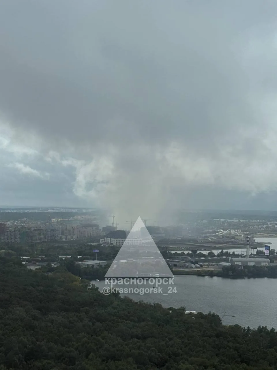 🔥 Между деревнями Гольёво и Захарково горит кафе «Мангал House»