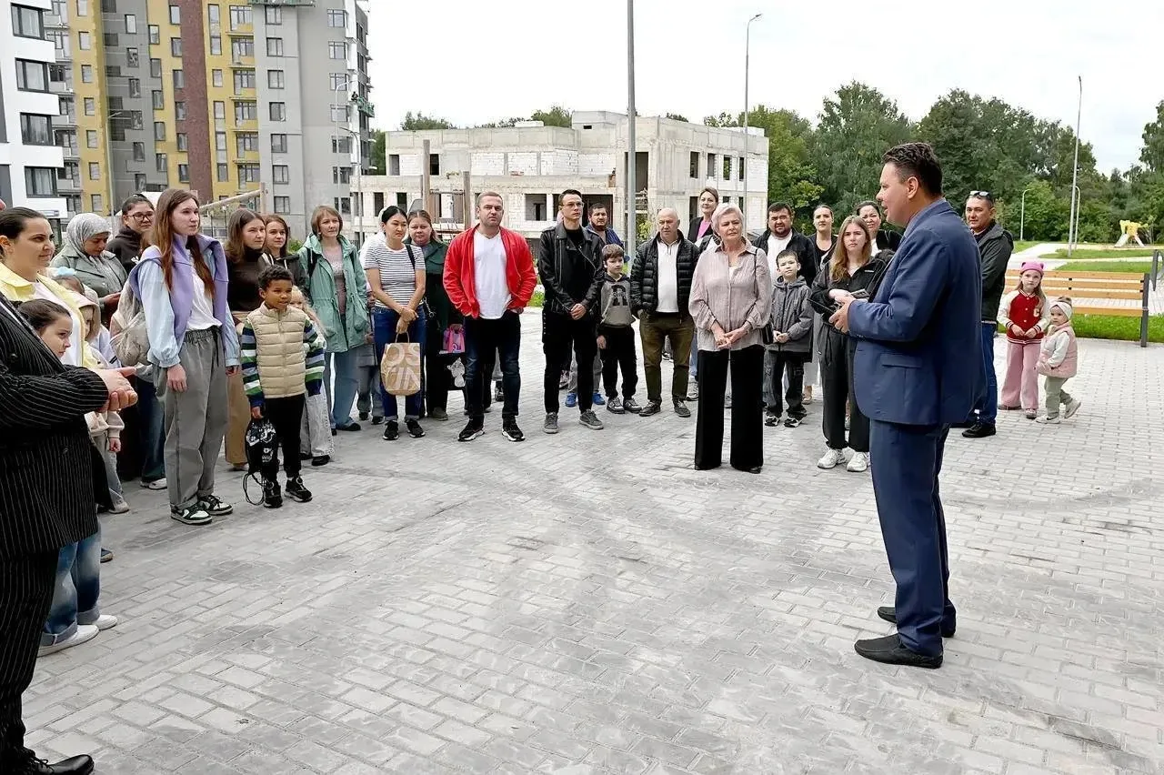 🏫 В новой школе в Борисовке прошёл День открытых дверей