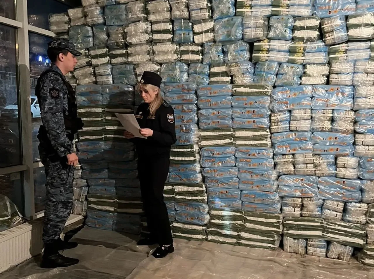 👮 Жительница Ставрополя устроила склад подгузников в чужом помещении и отказывалась ег...