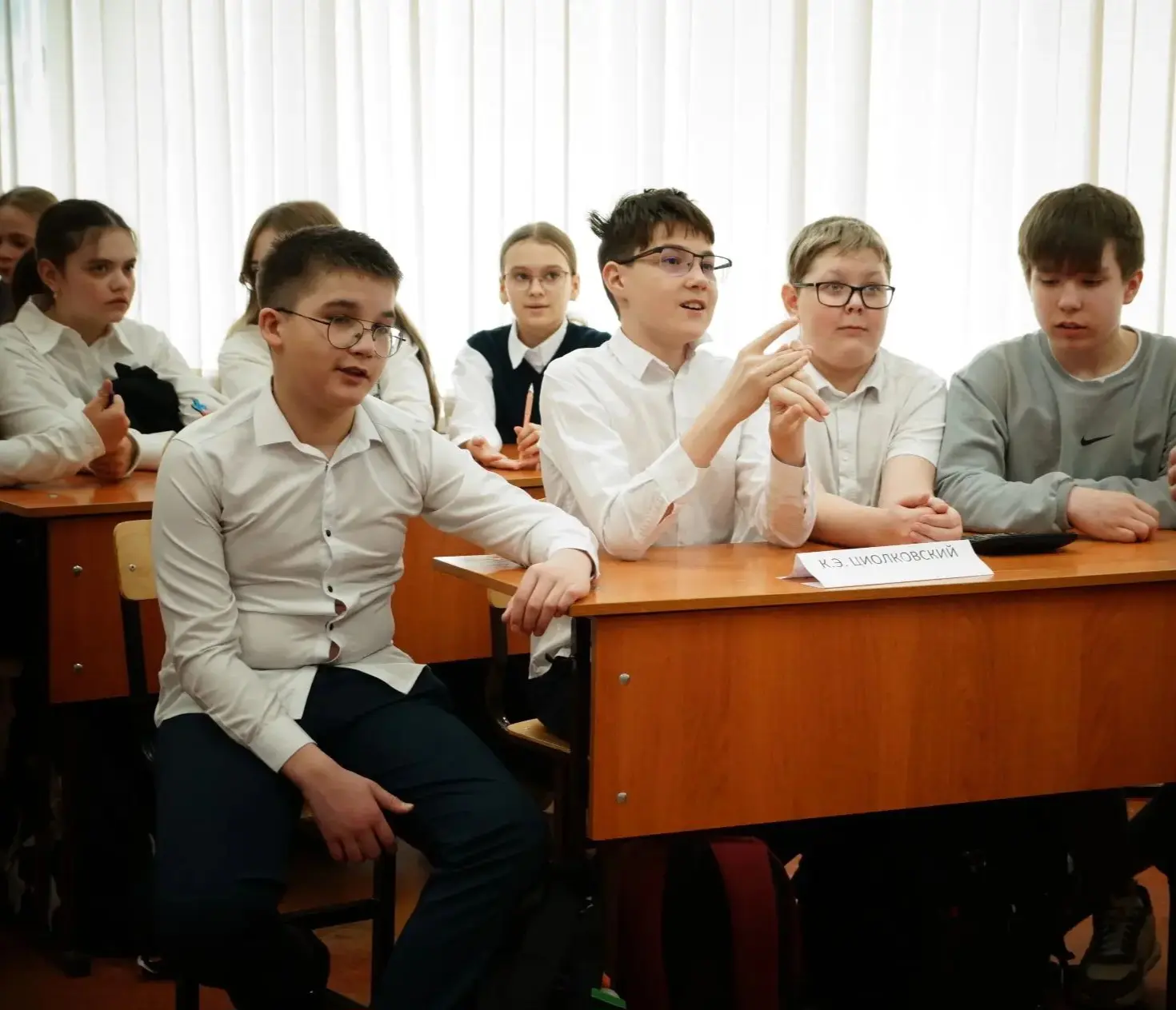 🚀10 апреля удачно стартовали и благополучно🙏 вернулись из космического путешествия " Великолепная се
