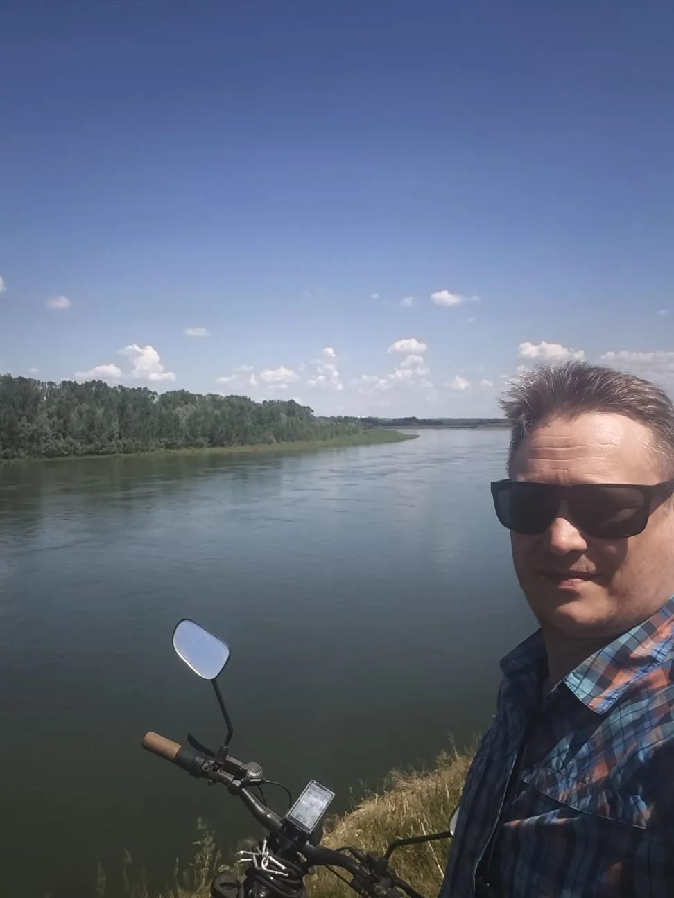 Доброго всем утра! ☀️
Все-таки какой кайф у нас на Алтае летом! 😍
Вчера ездил к другу в деревню на 