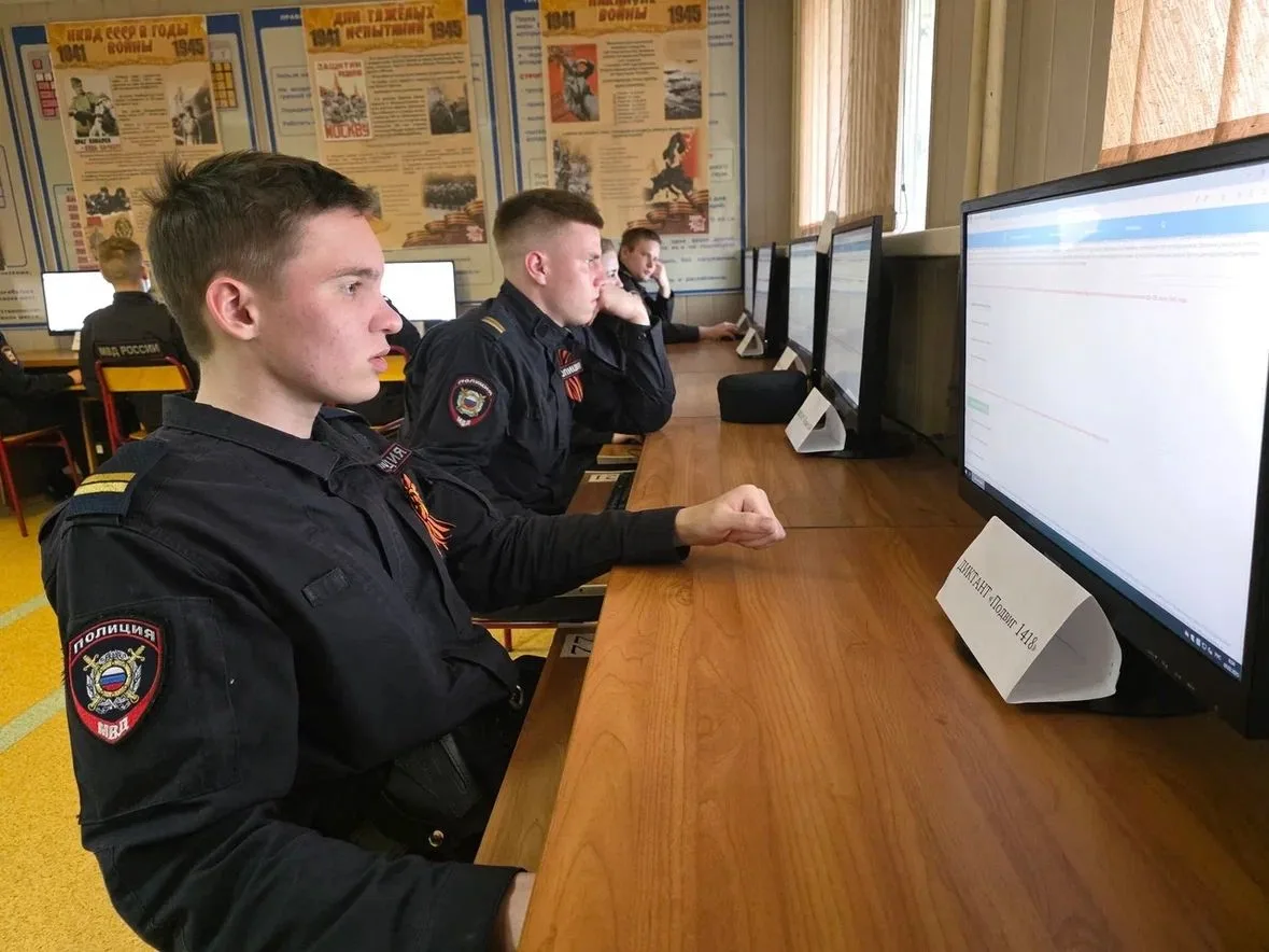 👮 Московские полицейские присоединились к историко‑просветительской акции «Подвиг 1418»   📌В меропри