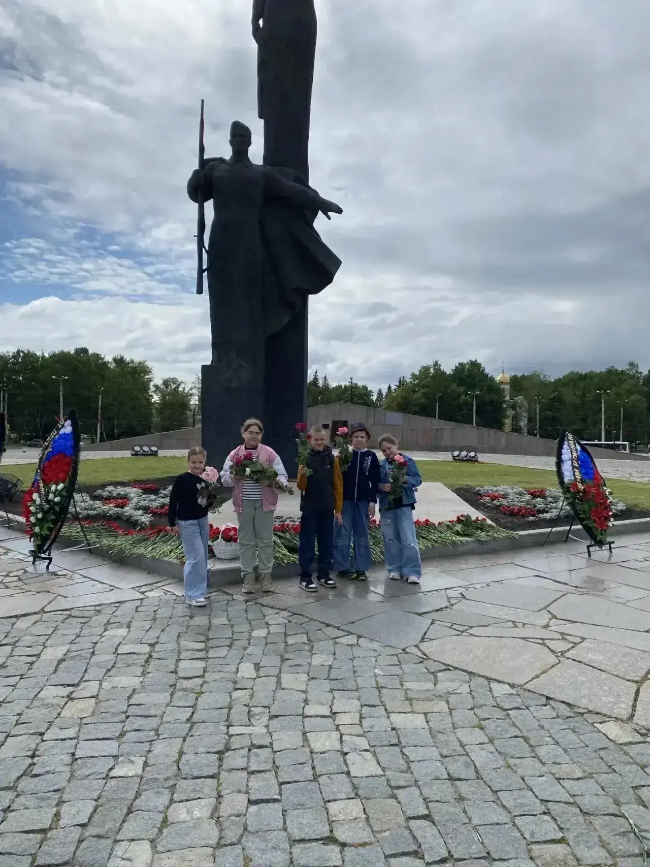 22 июня — День памяти и скорби

Этот день навсегда останется в нашей памяти как одна из самых трагич