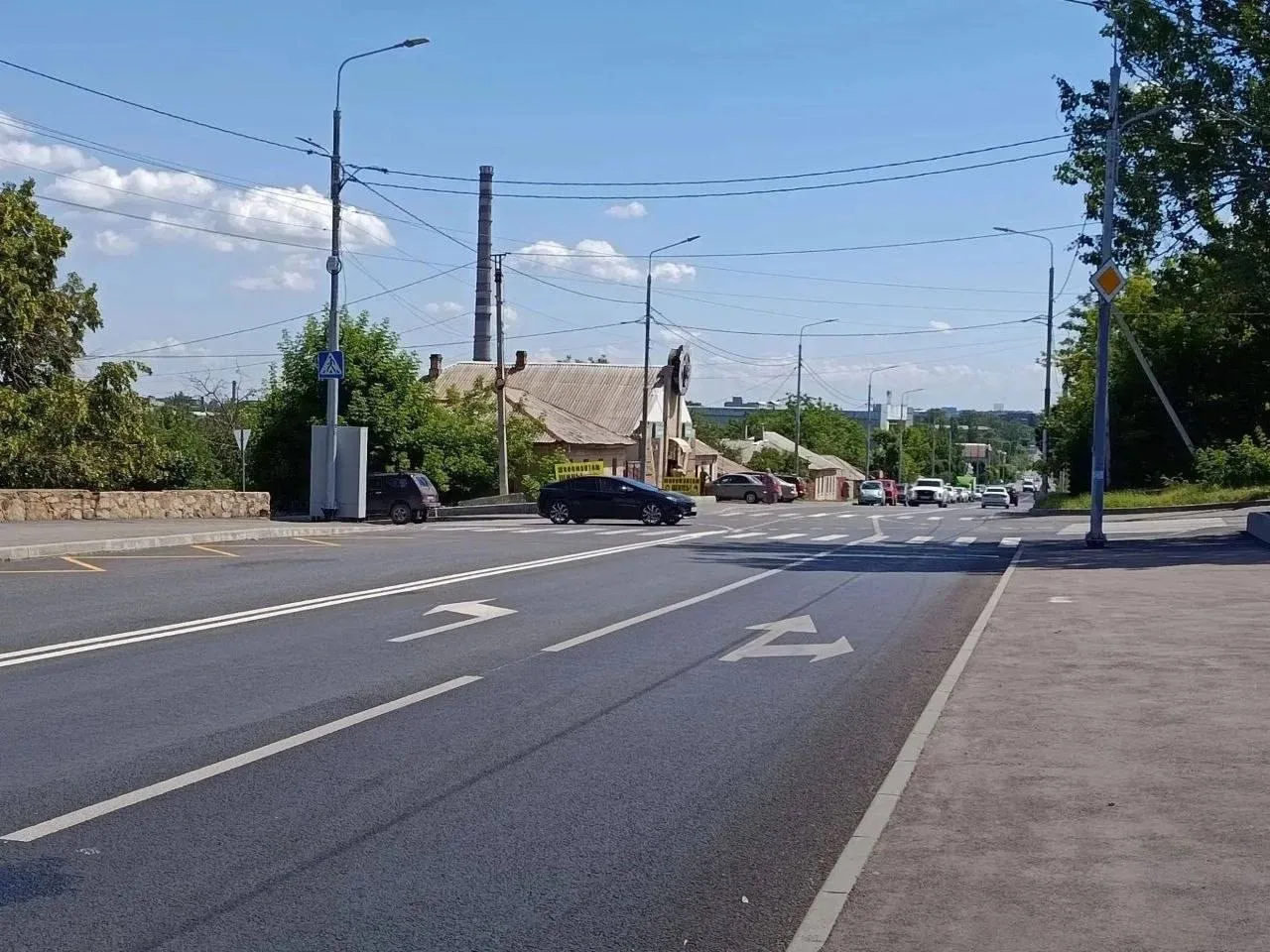 🚧 В Луганске завершён ремонт второй очереди улицы Фрунзе

Специалисты из Москвы расширили и обновил