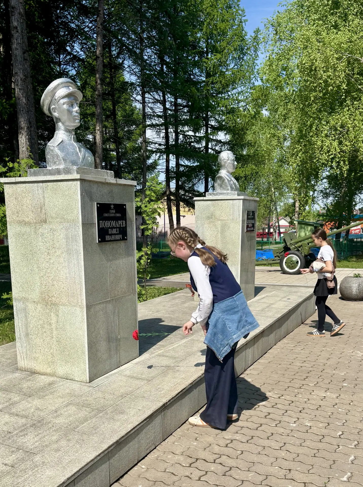 🌟 В преддверии Дня Победы наши «Наставники Орлят России» вместе с советником директора по воспитанию