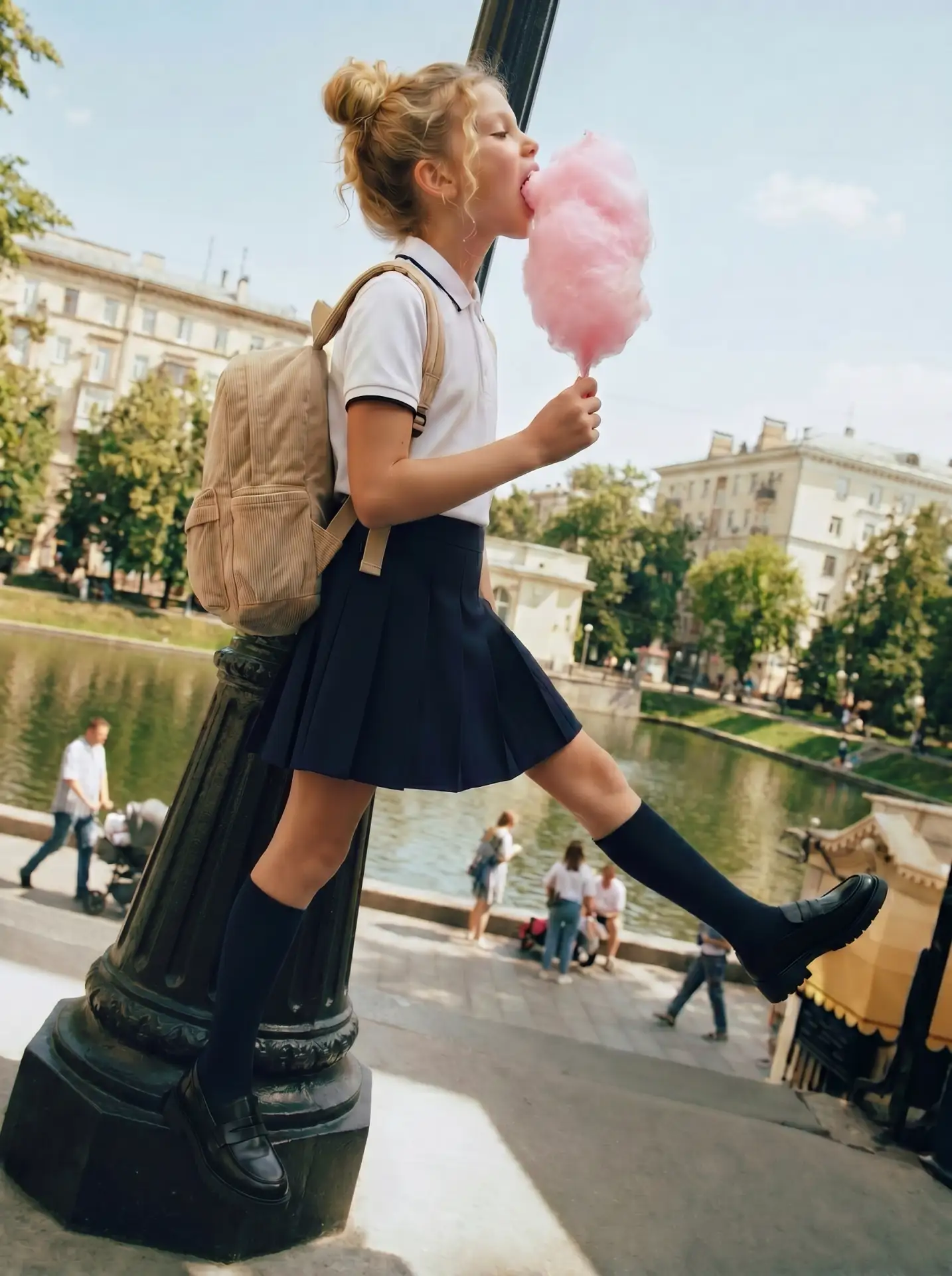Школьная форма может быть разной 😍

✅ Обязательной.
✅ Удобной.
✔️ Или такой, которую хочется надеть