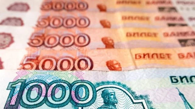 В Госдуму внесён законопроект о повышении минимального размера оплаты труда (МРОТ). Есл...