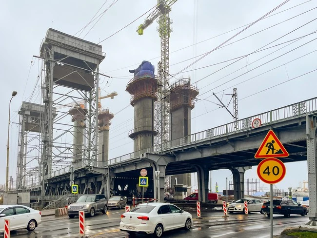 В Калининграде планируют изменить схему движения у двухъярусного моста🚙