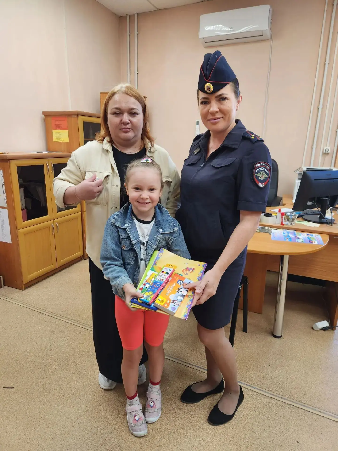 В Хабаровске ветеран транспортной милиции провел для школьников познавательный урок