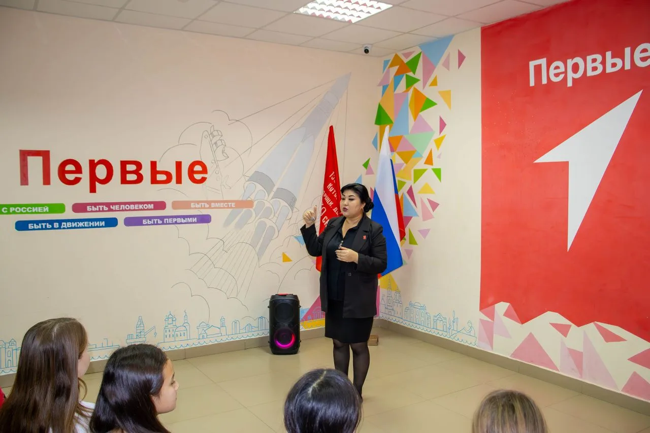 От души и для души: как мы устроили волшебный квартирник для волонтёров  В конце года так хочется те