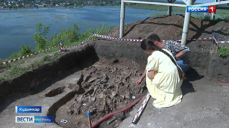 Археологи ведут раскопки на Кудымкарском городище
https://vesti-perm.ru/publications/a27d7d2b-c4ae-4
