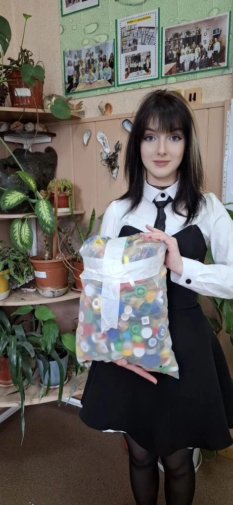 ♻️ Завершилась общешкольная экологическая акция «Добрые крышечки» — добрая традиция, которая вновь о