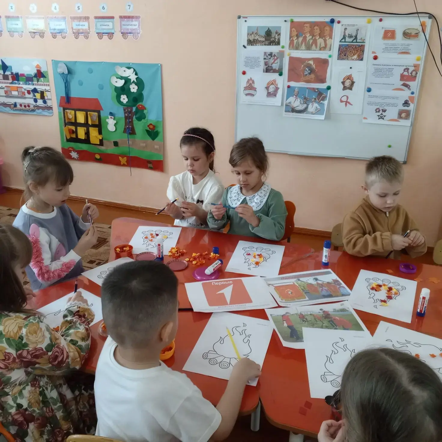 🇷🇺 День детских общественных организаций в старшей группе: традиции и добрые дела.