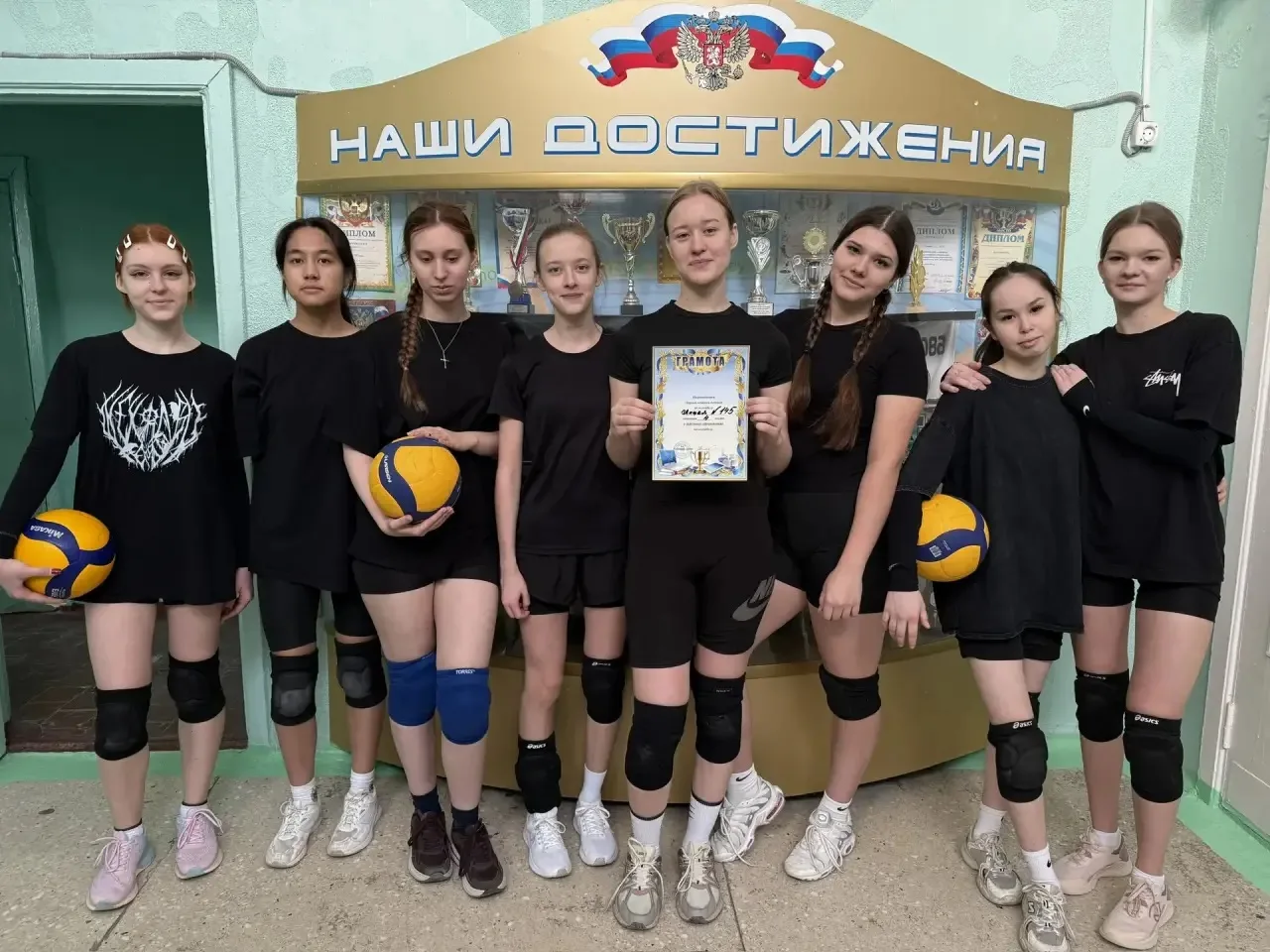 🏐 21 января прошли окружные соревнования по волейболу среди женских команд. Команда на...