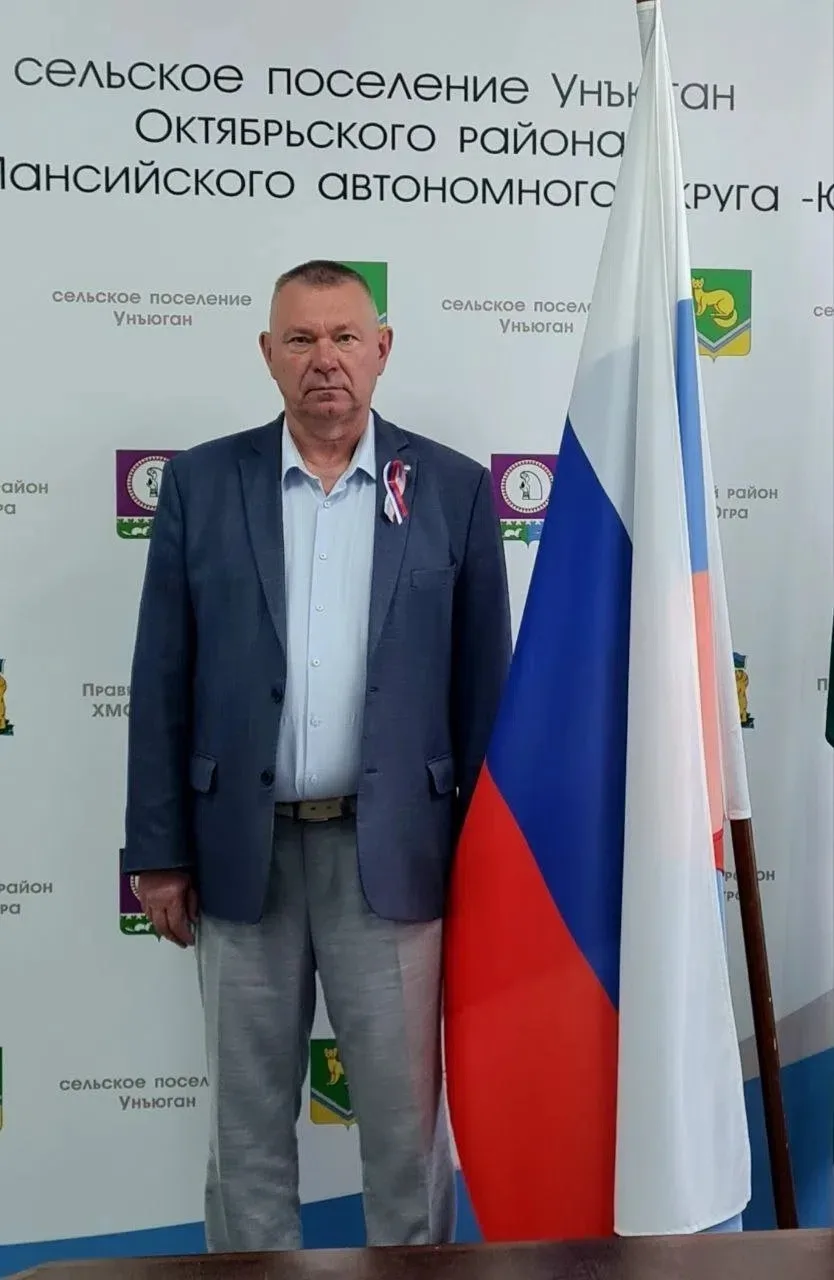 Я  люблю Россию за невероятную силу духа народа. Мы можем пройти через трудности, сохраняя тепло и д