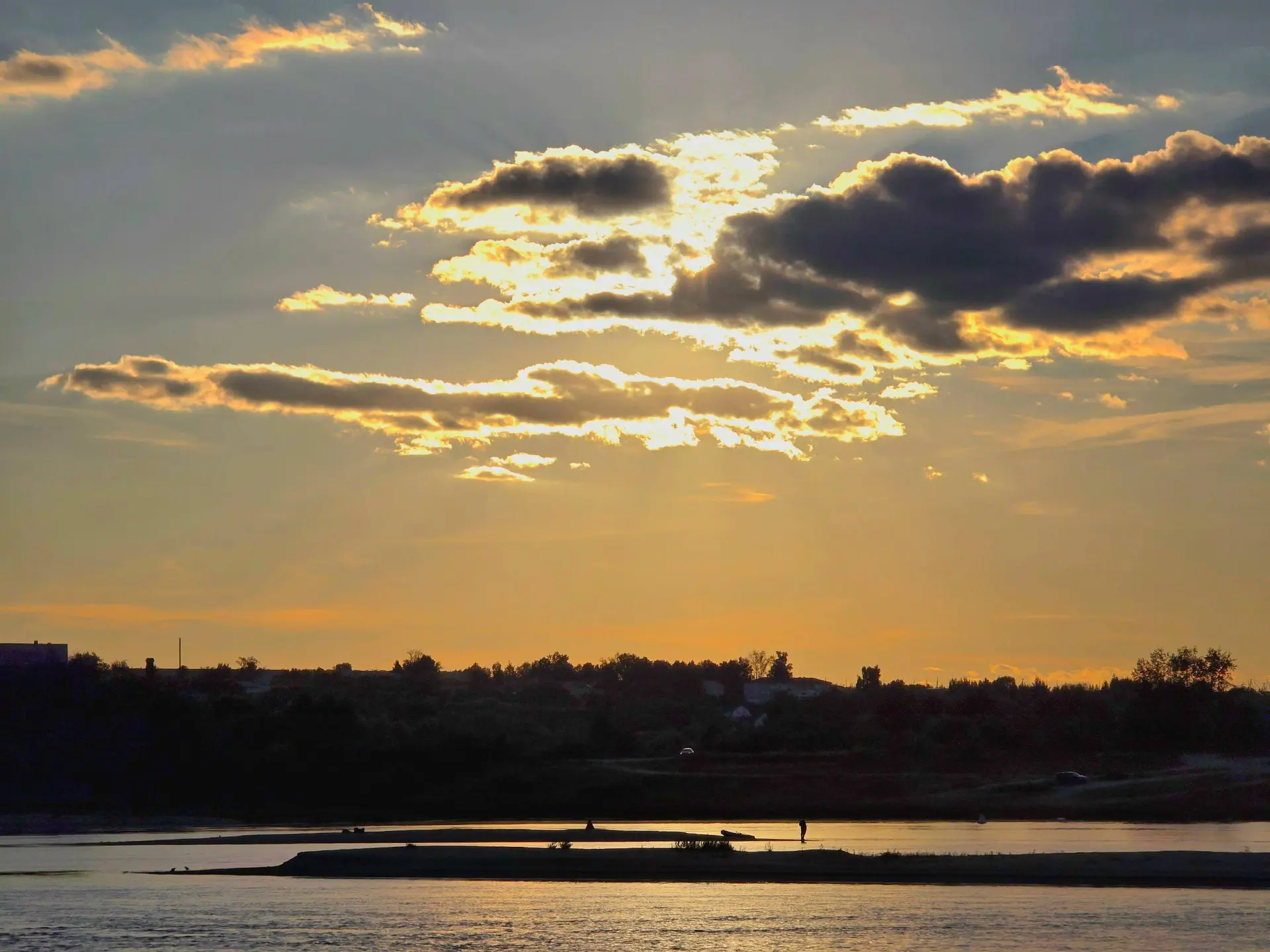 Закат лета на берегу Оки🌅