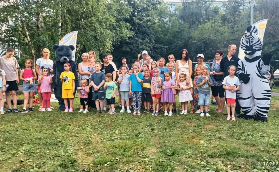 Веселее вместе! 

В прошлый четверг парк «Комсомольский» совместно с Молодежным центром «Юность» отп