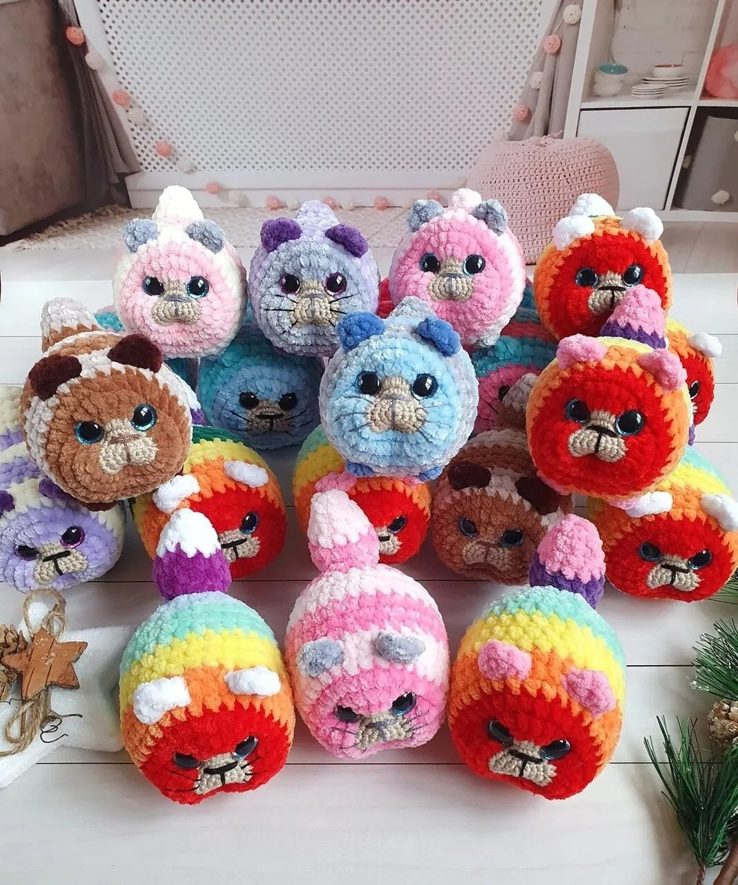 Плюшевый котик-колобок. Описание вязания.
Автор описания: my_knitted_toys
Автор игрушки: magic_toys_