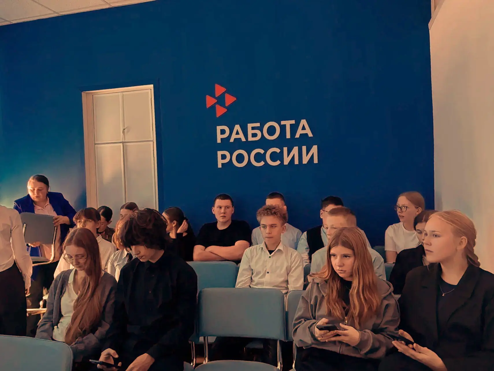10-й класс гимназии на шаг ближе к взрослой жизни.