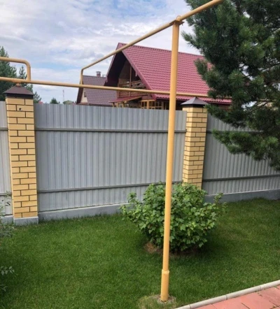 В Терновском муниципальном образовании ведутся работы по покраске газовых сетей (надземных труб) в т