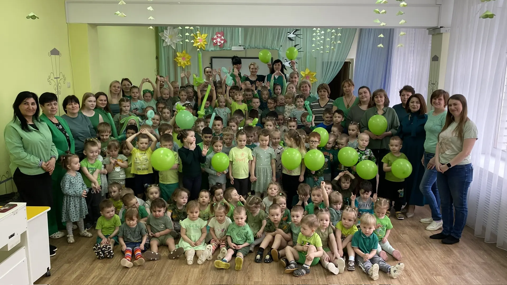 #ДетскийСад193 Ура! «Цветная неделя» завершилась! 🌈  Конец одной из самых ярких недель в нашем саду.
