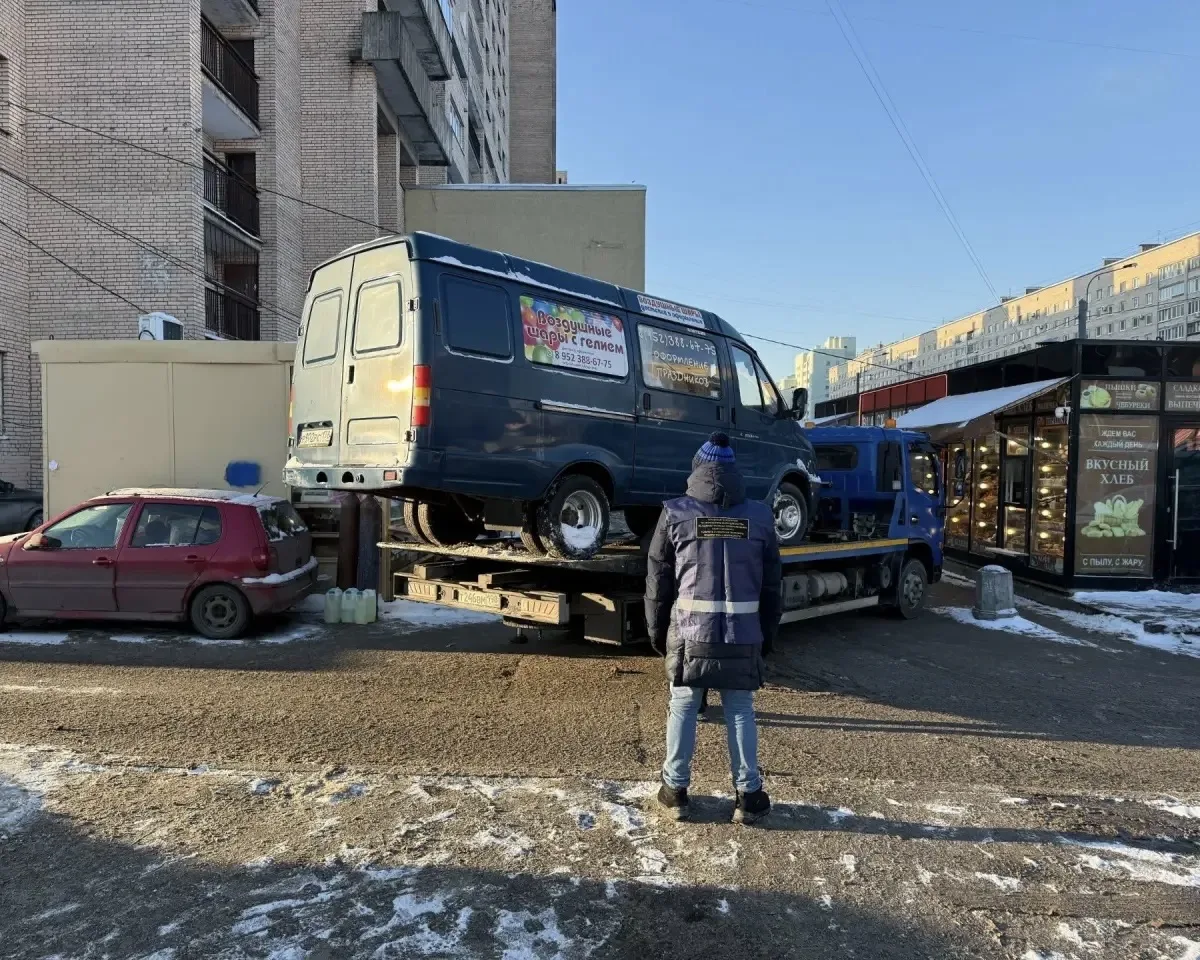 ⚔ Незаконная торговля пресечена в Приморском и Выборгском районах  Сотрудниками Комитета проведены п