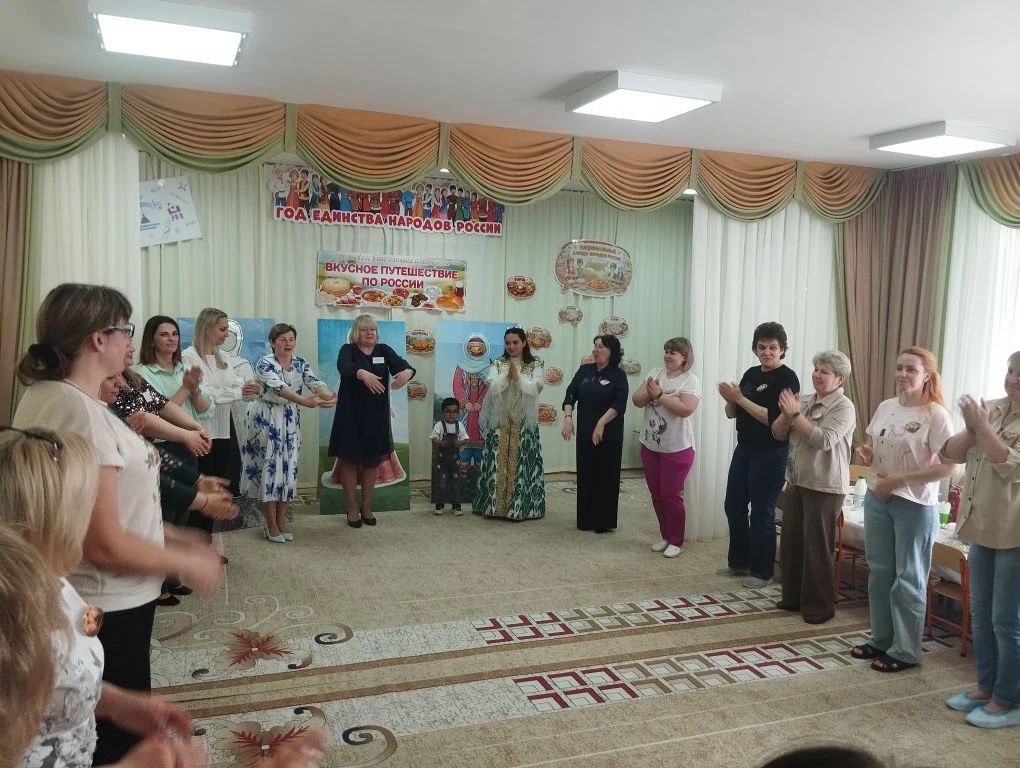 "Хоровод Дружбы"!