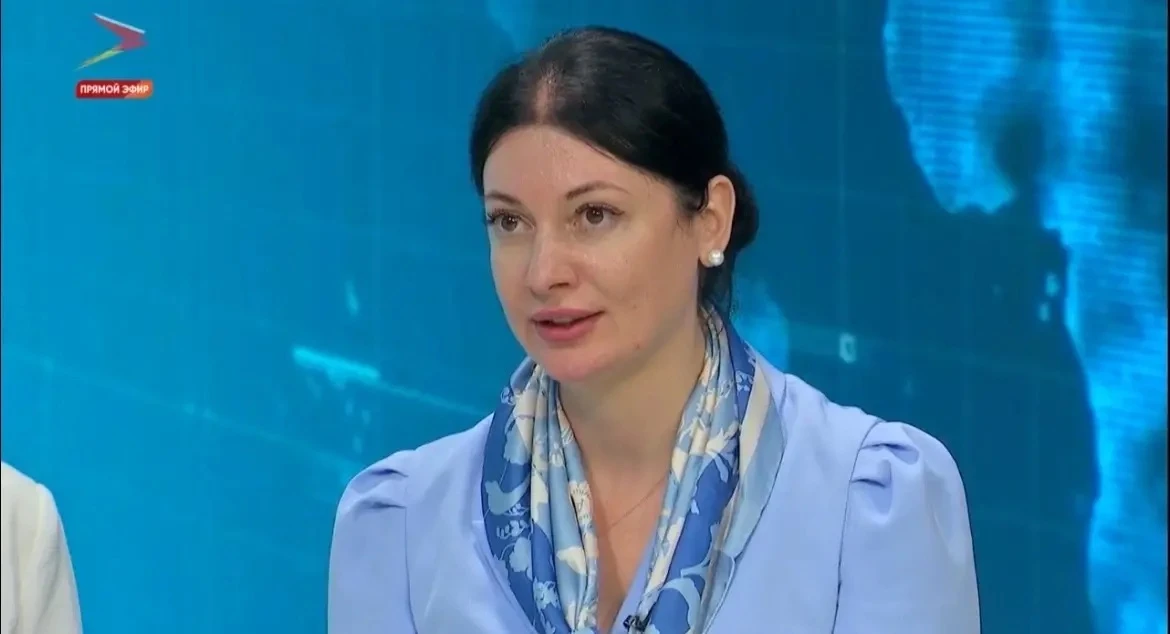 Элла Алибекова: Наша общая задача - поддерживать молодёжь в республике, создавать услов...