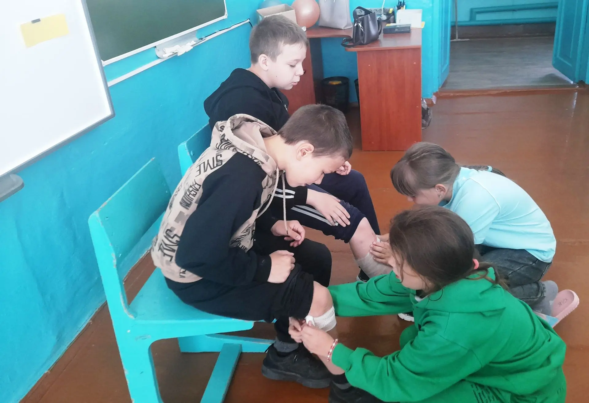 Второй день лагерной смены прошел под названием «День безопасности». Ребята приняли уча...