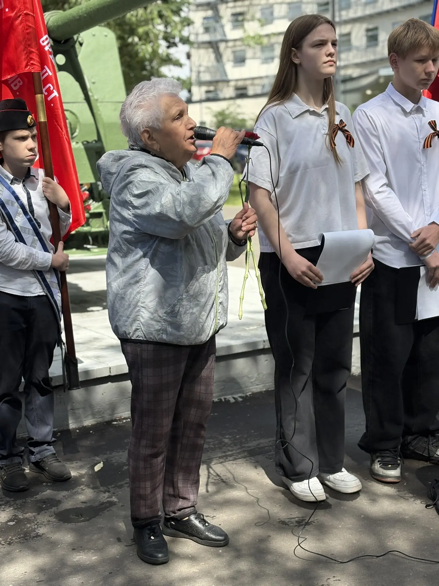 🕯️ 22 июня — День памяти и скорби

🕊️Накануне Дня памяти и скорби в Сквере защитников московского 