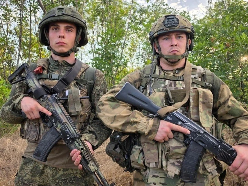7 гвардейская десантно-штурмовая дивизия продолжает штурмовые действия на Каменском так...