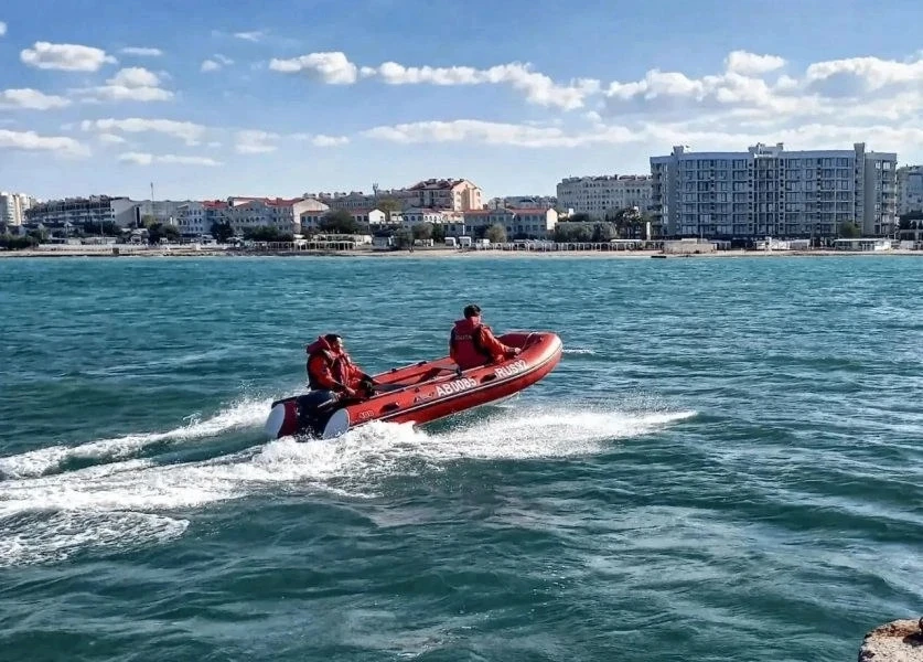 🌊 Спасатели «Омеги» провели тренировку в бухте Круглая