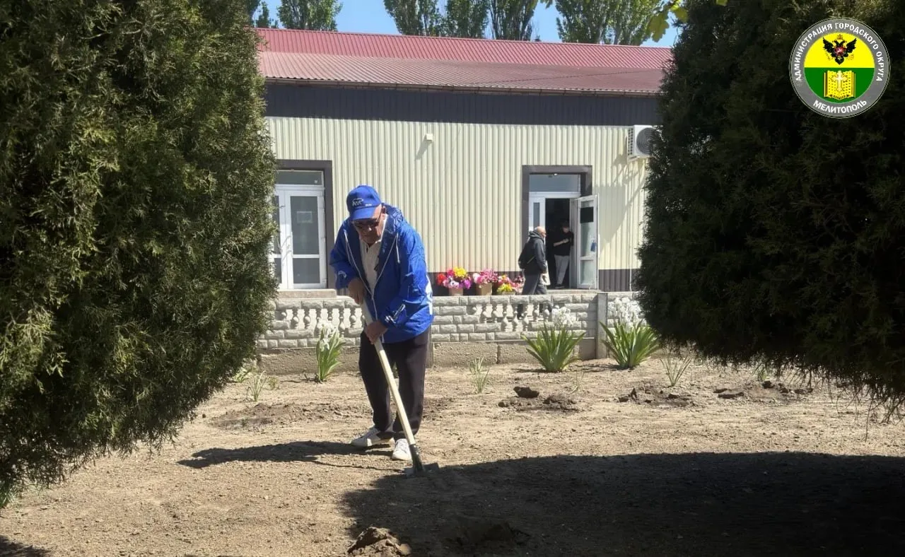 В рамках губернаторского субботника депутаты Мелитопольского городского Совета от партии «Единая Рос