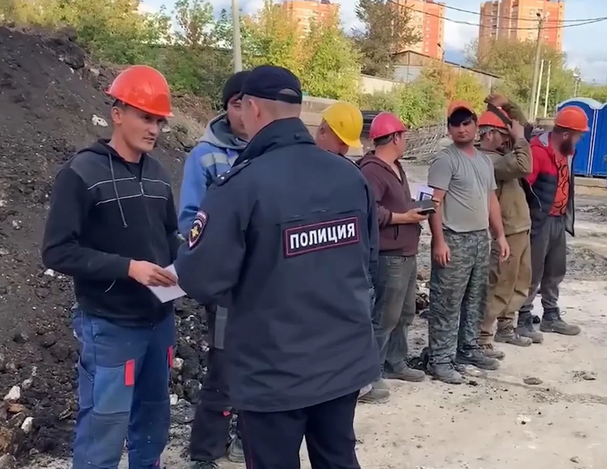 В Липецке иностранцы 171 раз нарушили миграционные правила
