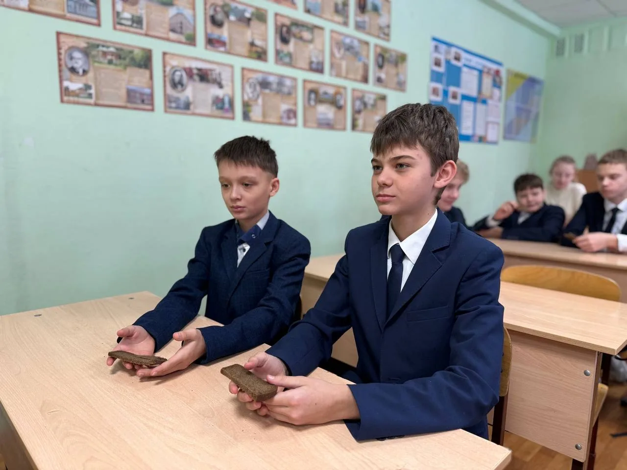 📌Сегодня в лицее проходили уроки, посвящённые памяти героического города Ленинград и подвигу ленингр