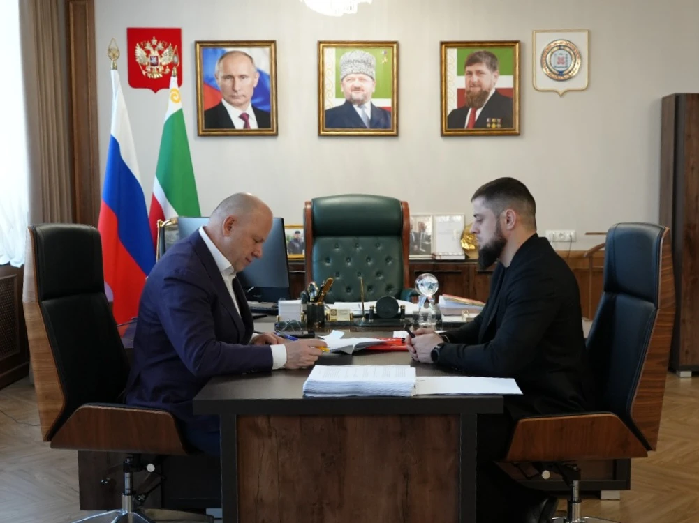 Дорогие друзья!  Сегодня Руководитель Администрации Главы и Правительства ЧР Галас Таймасханов провё