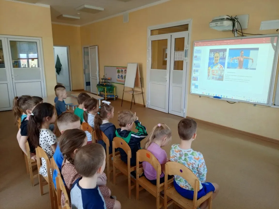 Подготовительная группа "Пчелка" продолжает знакомиться с известными людьми Калининград...