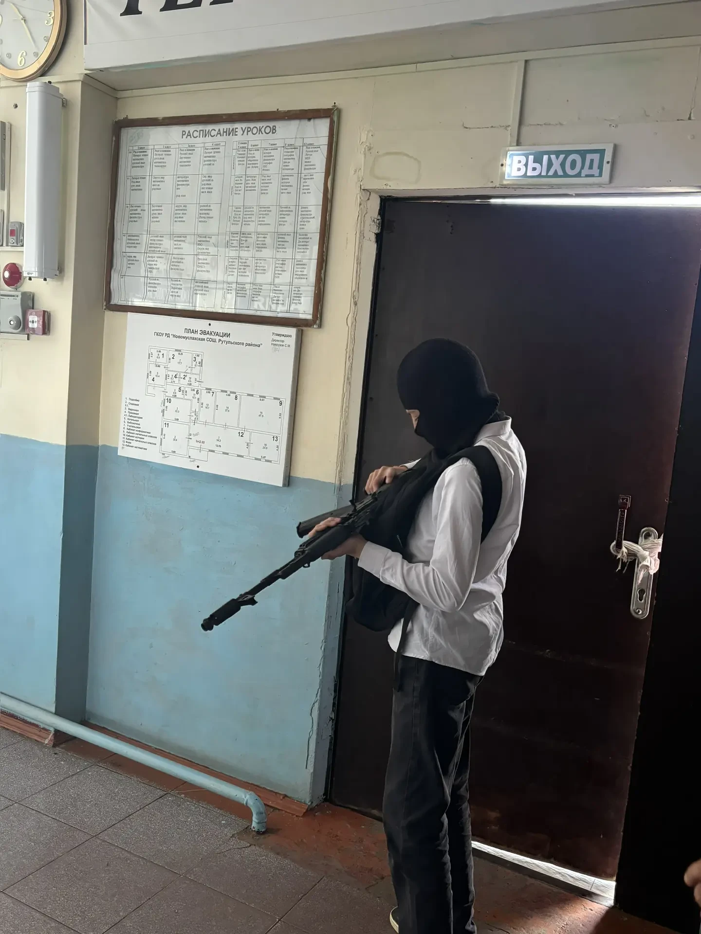 Сегодня в нашей школе мы провели мероприятие по антитеррористической защищенности , сог...