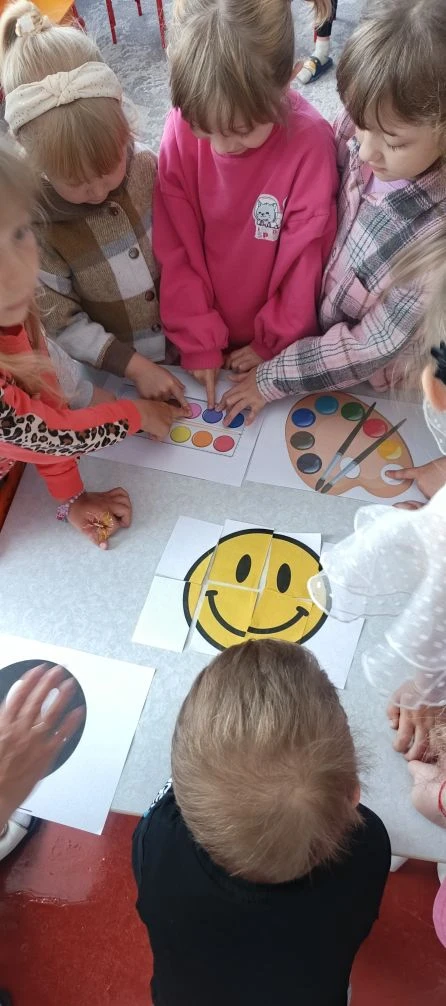 Сегодня территория нашего детского сада стала ярче и красочнее 🌈🎨