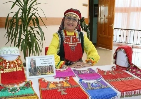 Сегодня свой день рождения отмечает руководитель народного фольклорного ансамбля «Янгуз...