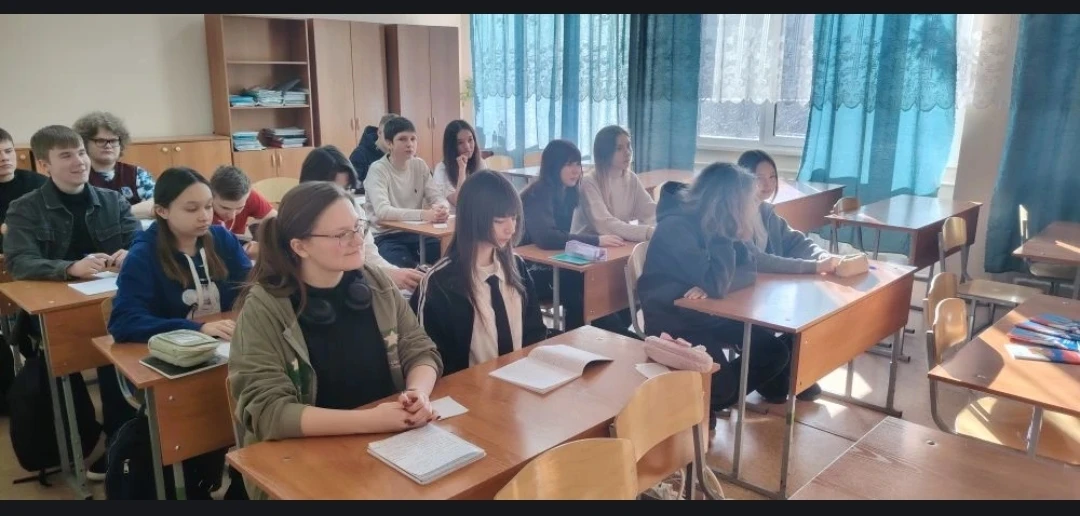 Правовая беседа для старшеклассников.  В рамках месячника правового воспитания состоялась увлекатель